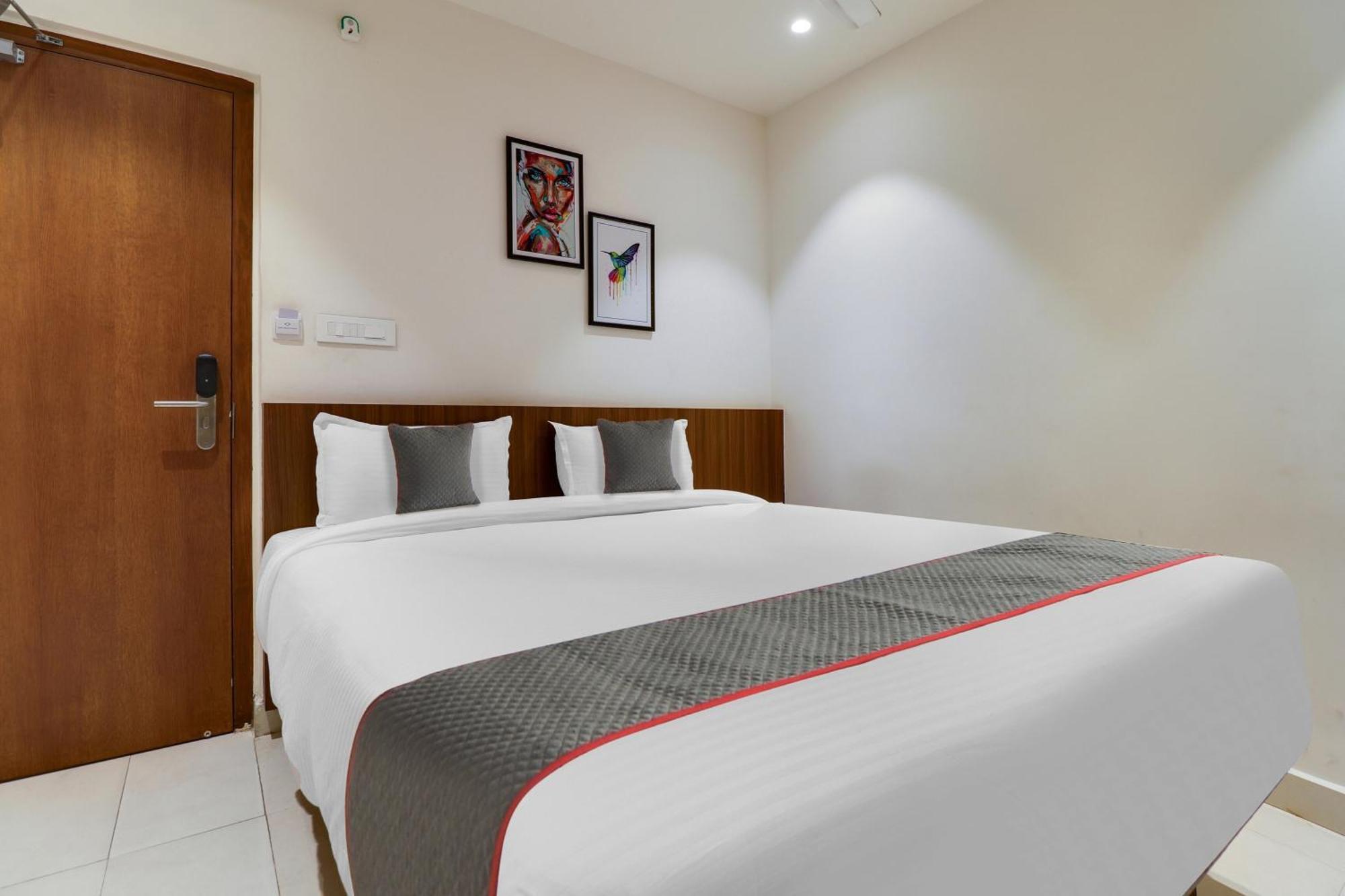 Hotel Super Townhouse Rcc Lamps Višákhapatnam Exteriér fotografie