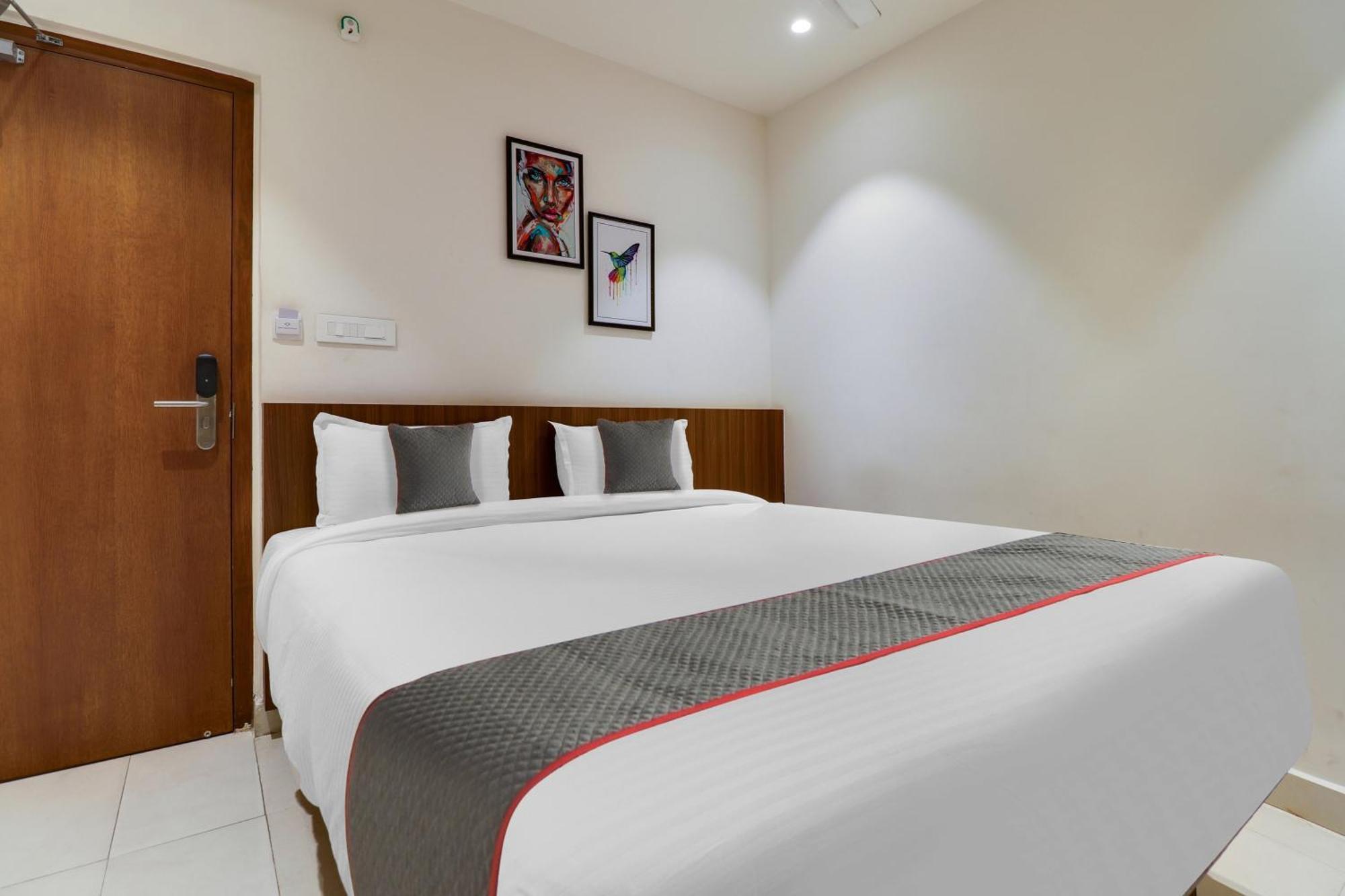 Hotel Super Townhouse Rcc Lamps Višákhapatnam Exteriér fotografie